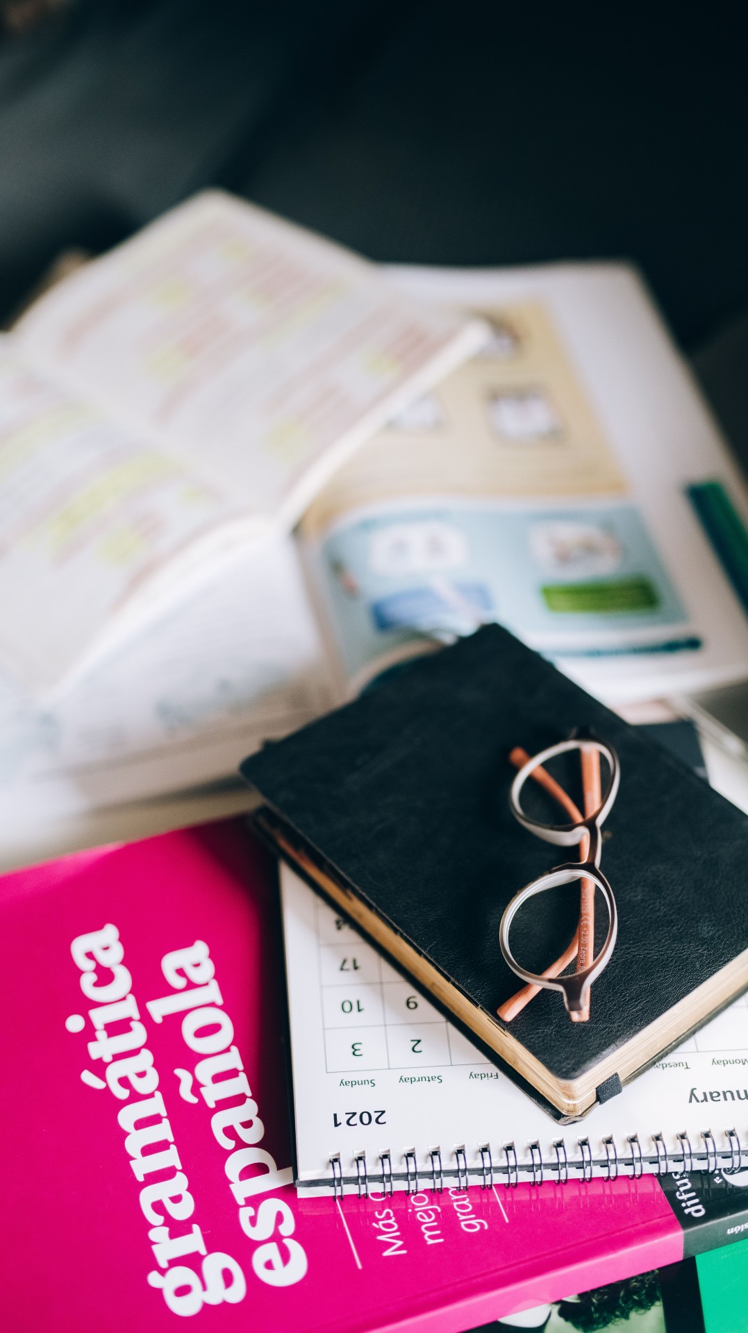 Skoolee Academic cycle One trusted school platform, Curriculum, Planning, Teaching, Assessment, Progression. Connected information Role-based access and shared institutional
                    context
