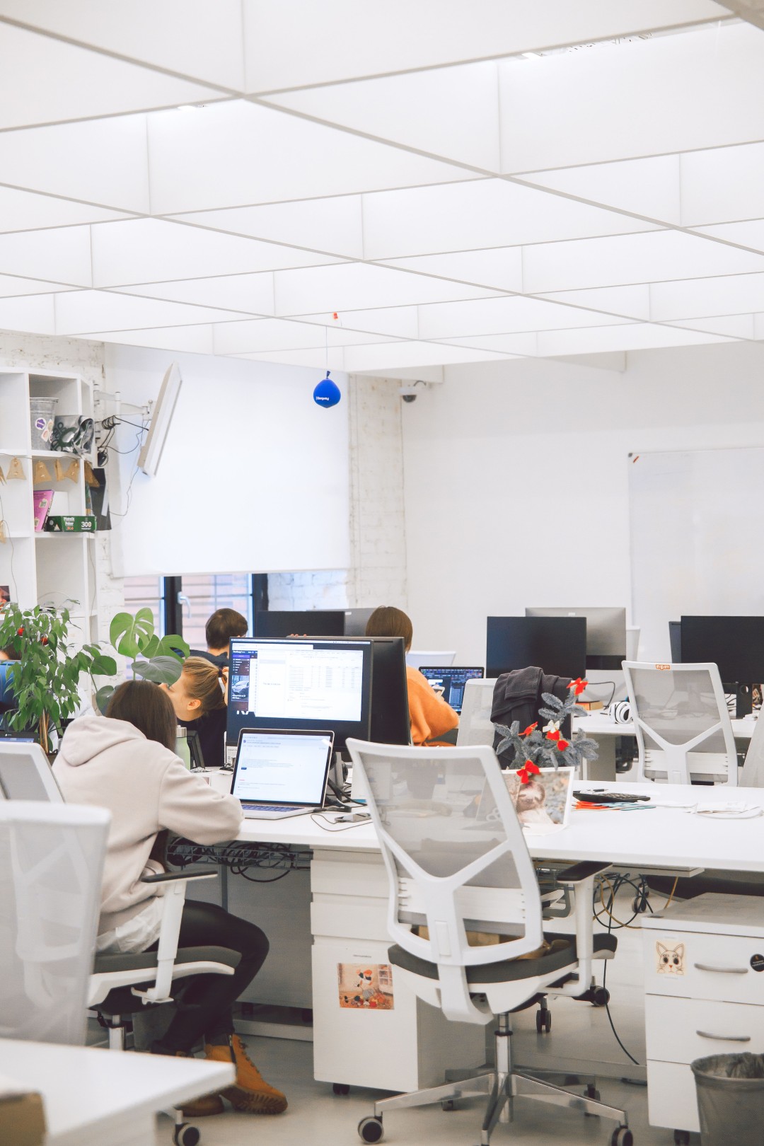 Contact Sales request process, 
            Follow-up Right WMT team, 
            Scope Product or service, 
            Timing Stage and priority, 
            Context Organization and users